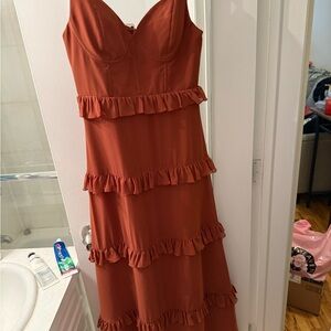 Revelry Sloan Chiffon Dress - RUST, SIZE 2. petite length. DRY CLEANED, UNALTER